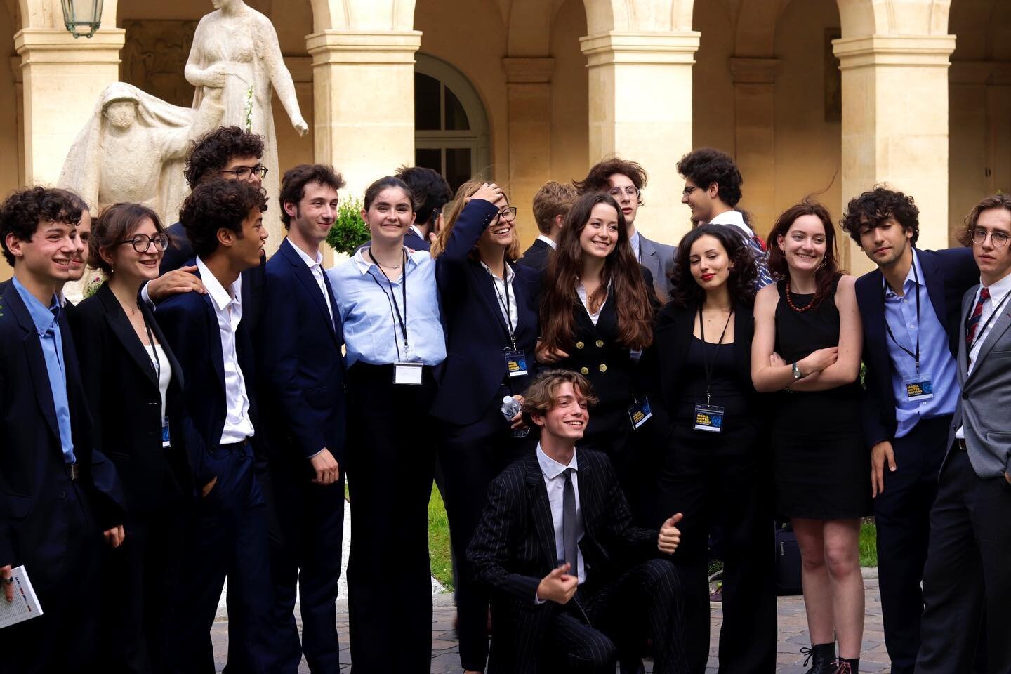 Sans eux pas de Model United Nations🇺🇳 

Rendons enfin hommage &agrave; tous ceux qui ont particip&eacute; a l&rsquo;organisation de l&rsquo;&eacute;v&eacute;nement ! Louis et Isaac pour l&rsquo;initiative💫 aux pr&eacute;sidents de commissions pou