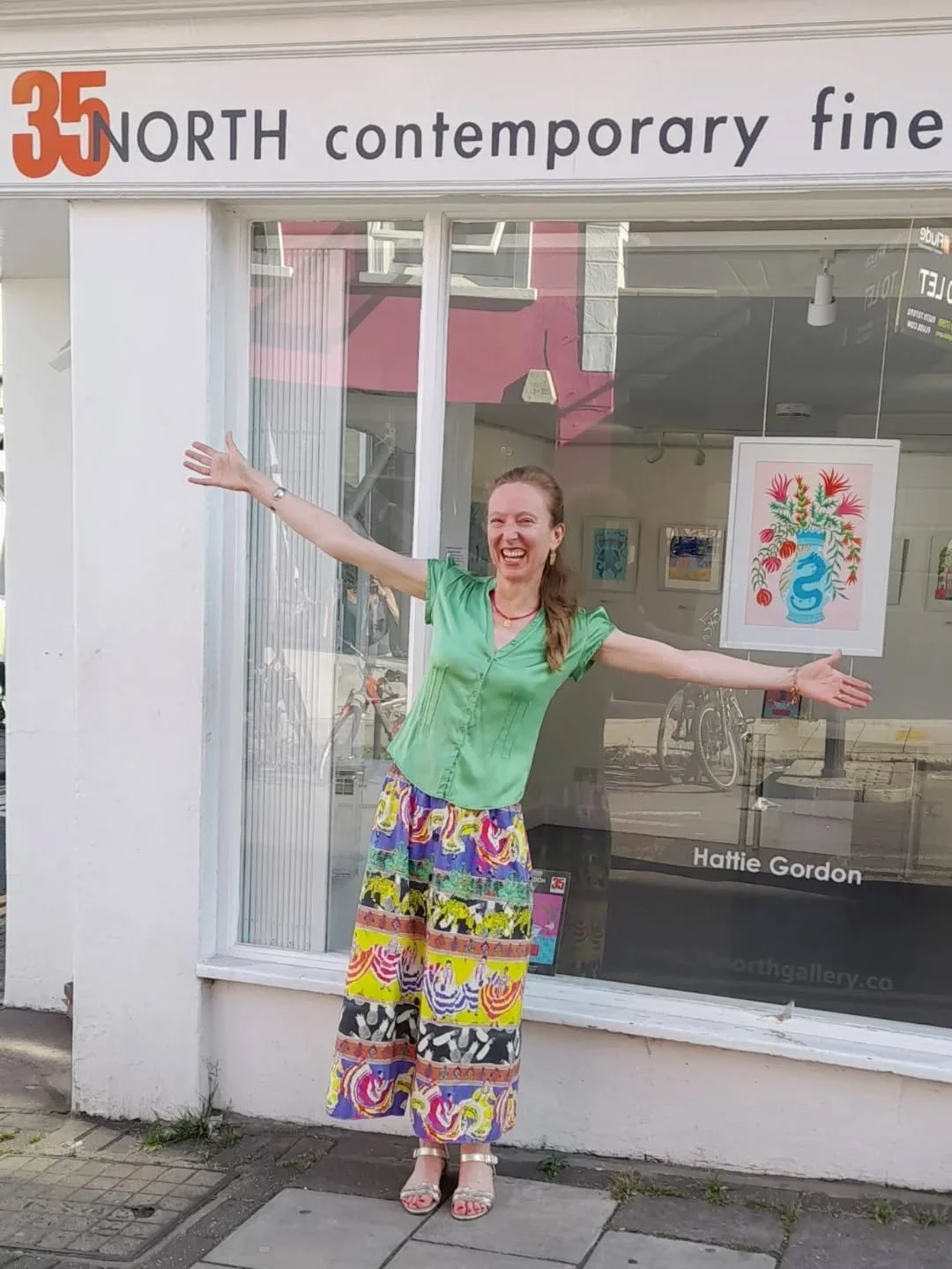 So happy to have an exhibition of my original paintings at the very gorgeous @35northgallery in North Laine, Brighton!

Thanks so much to everyone who came last night and made it such a lovely evening. Of course I was gassing throughout the whole thi