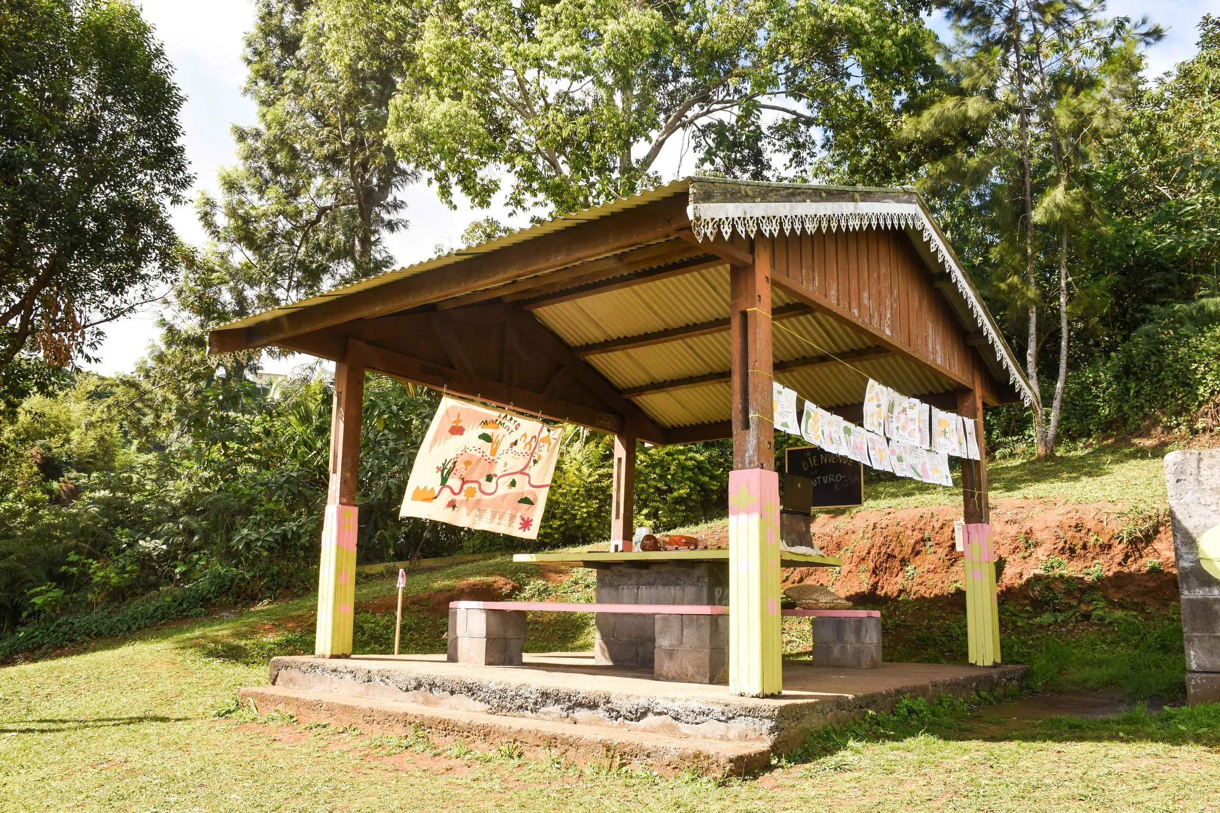 Kiosk in plas laprantisaj