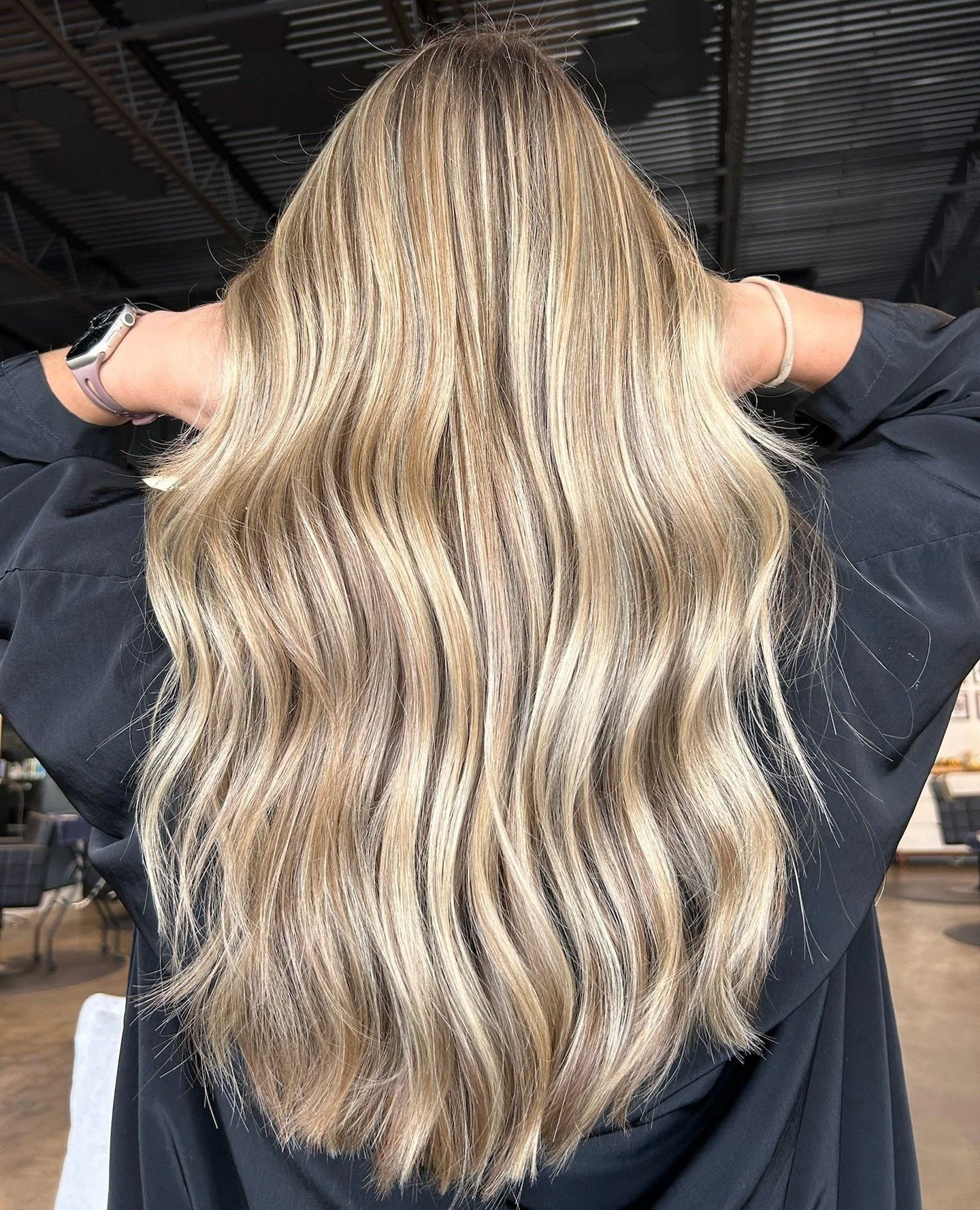✨ Dimensional blonde magic by Abigail ✨⁠
Nobody nails tone quite like our toning queen 👑- Abigail always gets that formula just right for her clients.⁠
⁠
Soft contrast, seamless blend, and the perfect shade every time. 💫