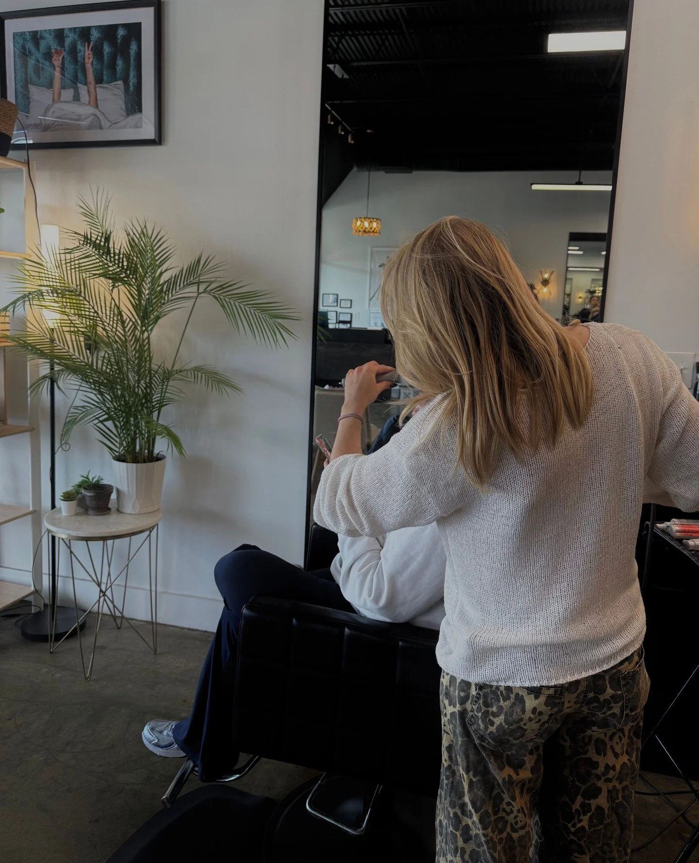 This is your sign to stop scrolling and schedule your holiday hair. 🎁⁠
Go to the link in our bio to lock in your spot before the calendar fills up.