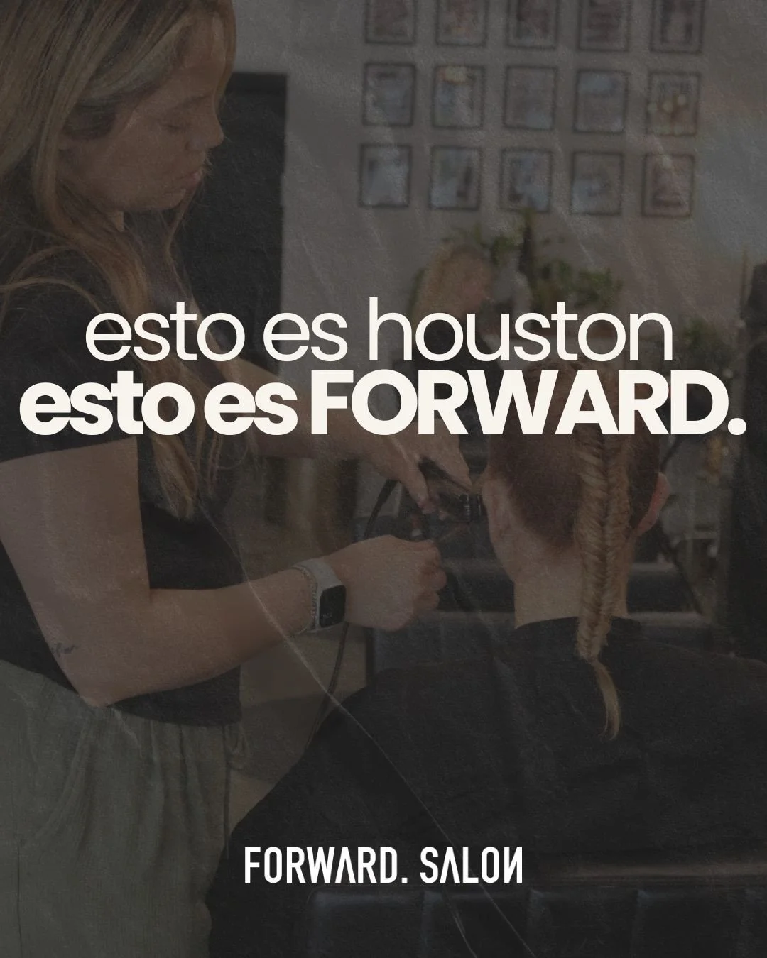 Sentirse comprendida es parte de la experiencia. Nuestras estilistas biling&uuml;es est&aacute;n aqu&iacute; para que cada visita sea c&oacute;moda y sin complicaciones. Desde cobertura de canas y extensiones hasta maquillaje, luces y cortes para ni&