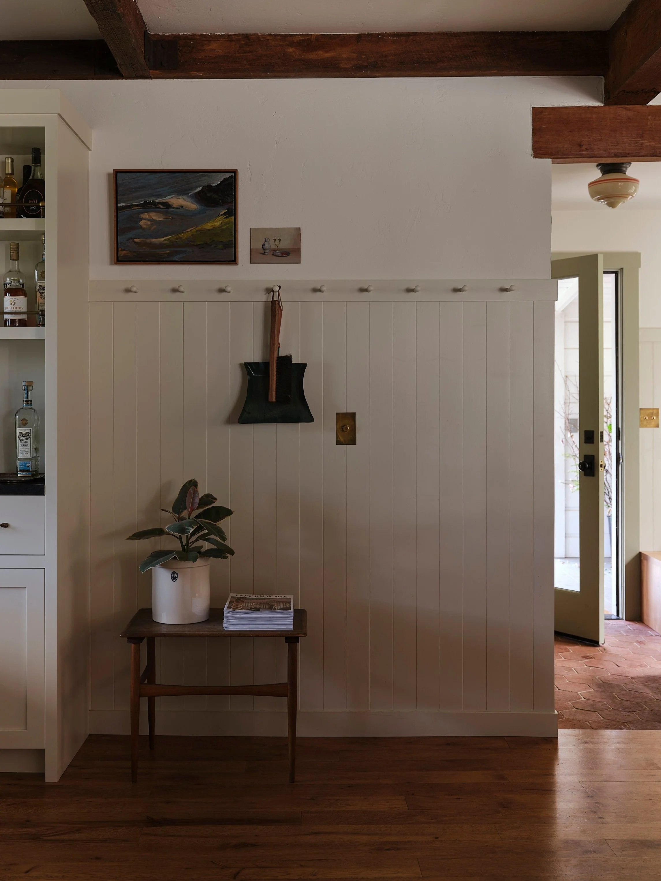 Entry detail with coat hooks.