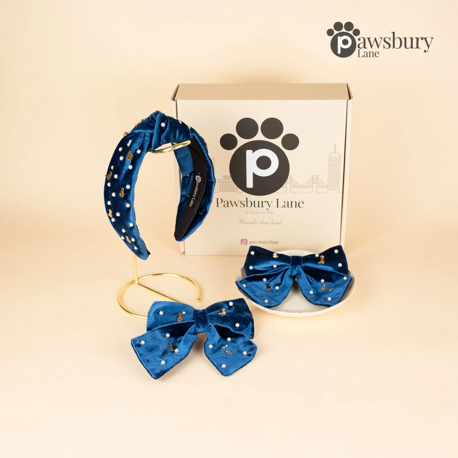 It's Snowing Cats and Dogs - Sapphire - Bundle & Save