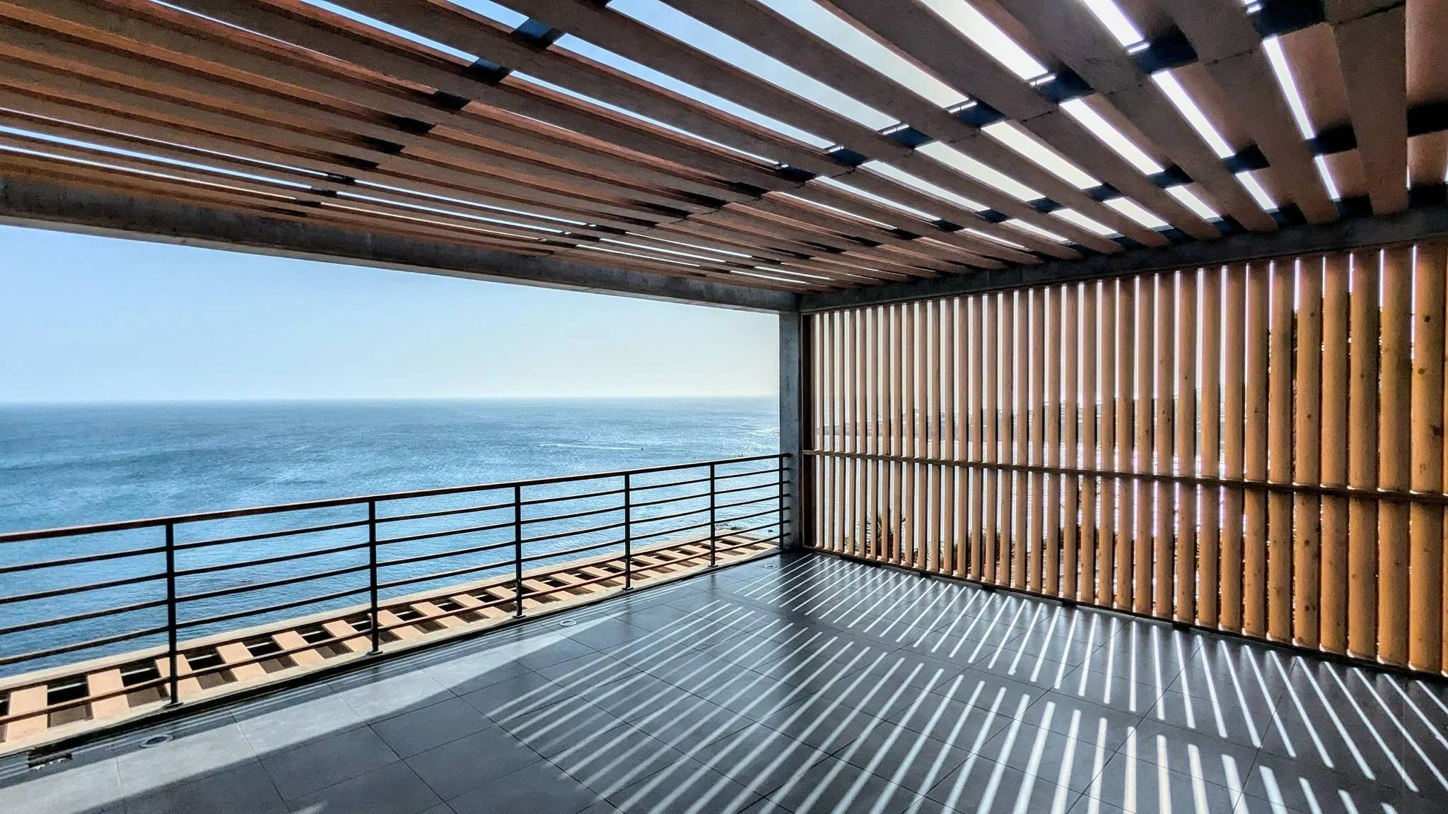 balcony_pergola_wood_ocean_terrace.jpg