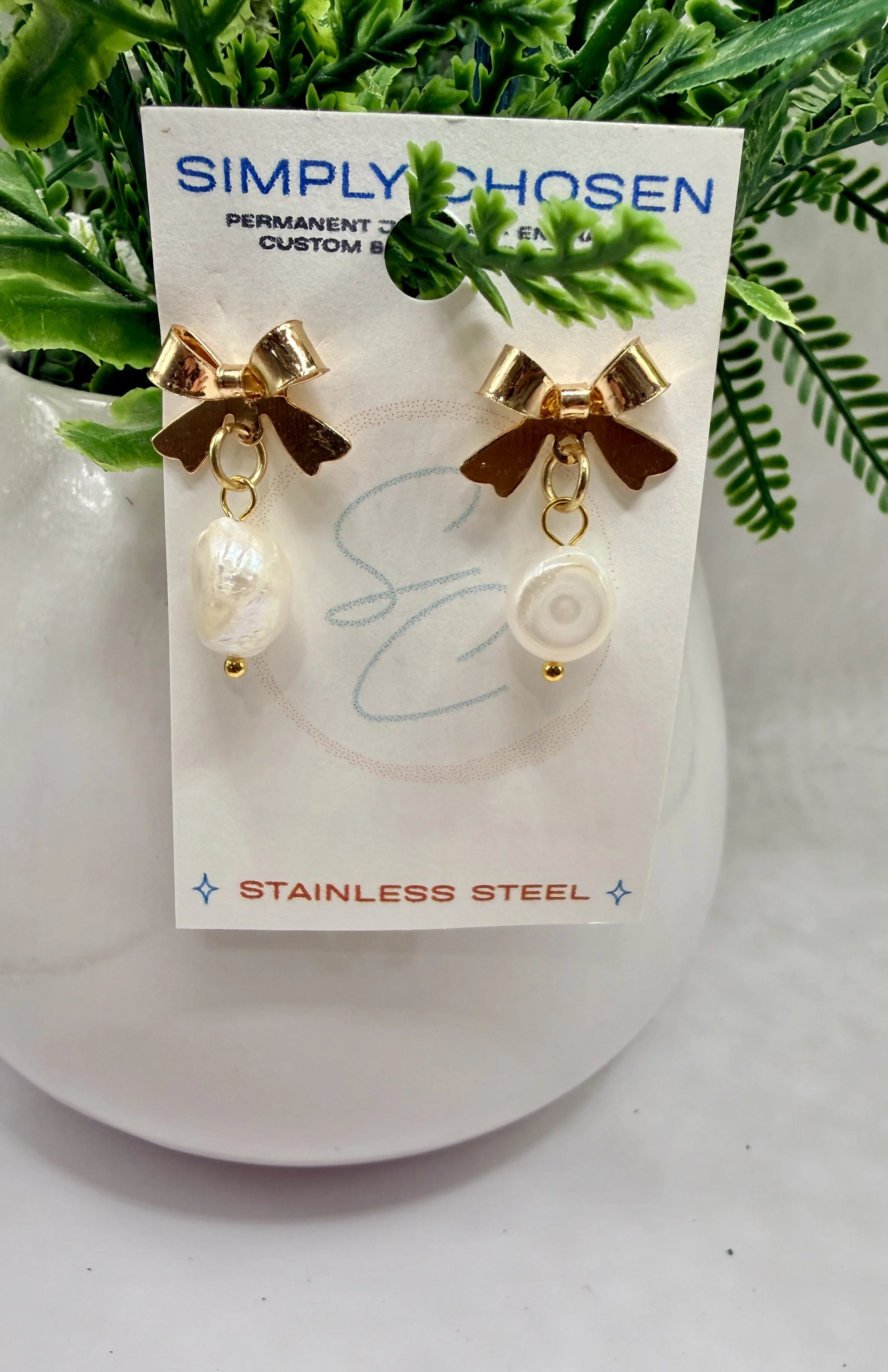 Bow Pearl Earrings 