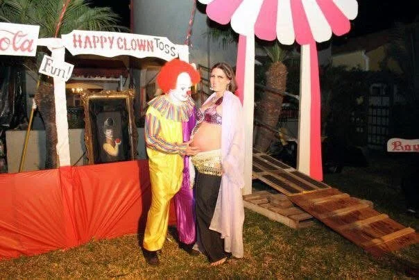 2009 Halloween was a harbinger of family photos to come. 