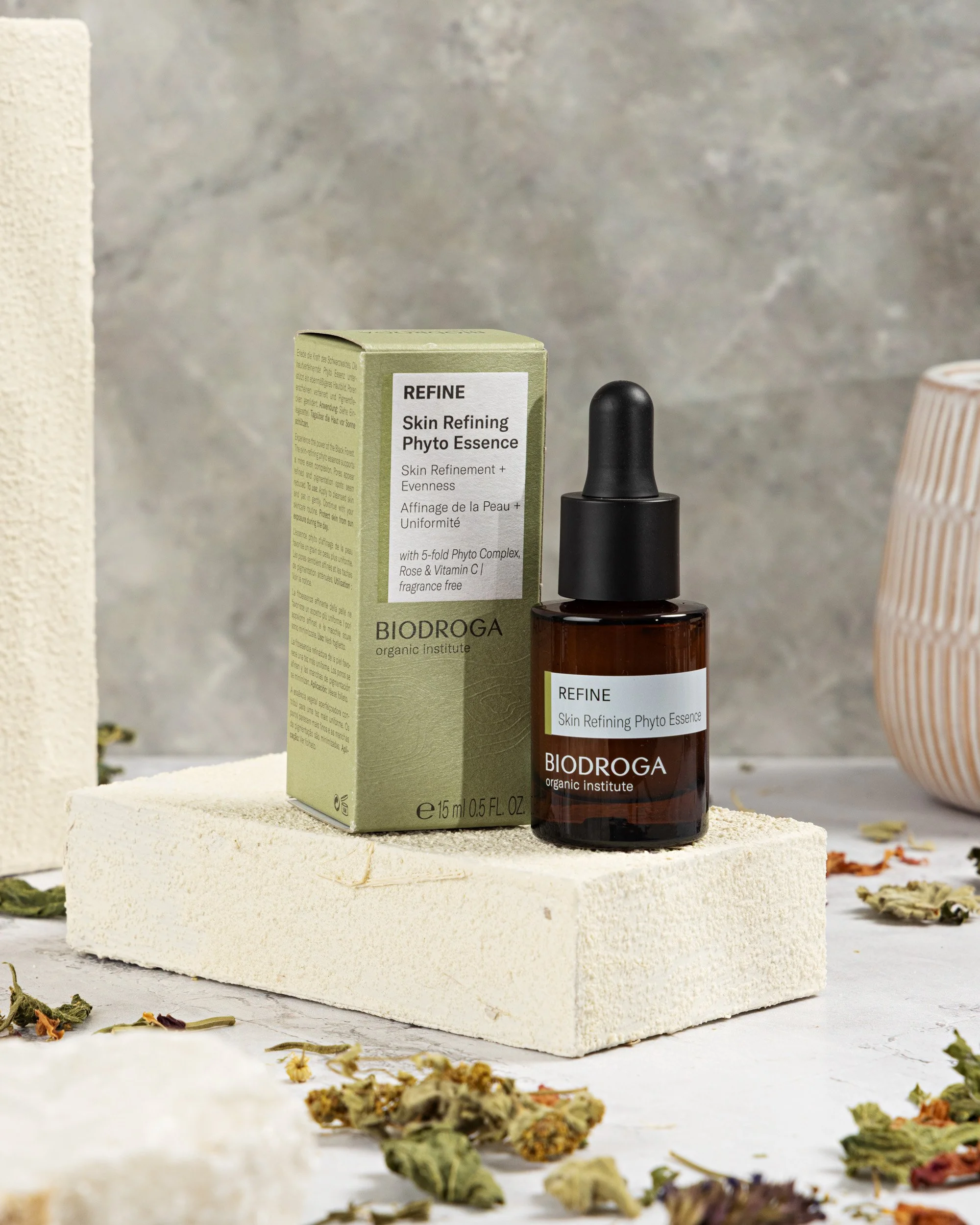 biodroga-refine-styled-3-4-5ratio.jpg