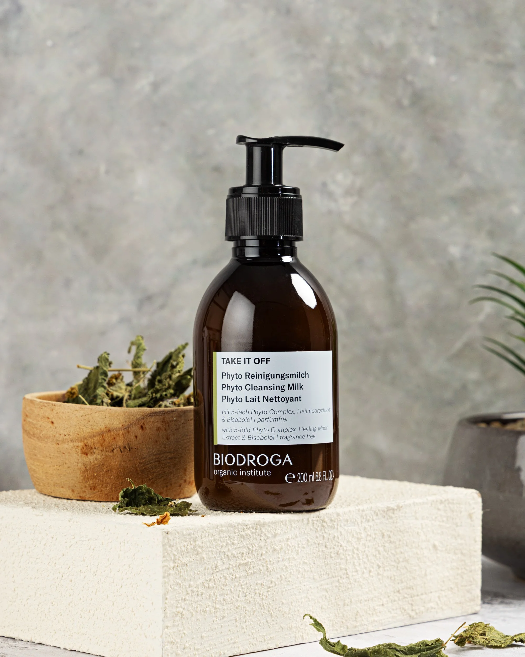 biodroga-takeitoff-styled-1-4-5ratio.jpg