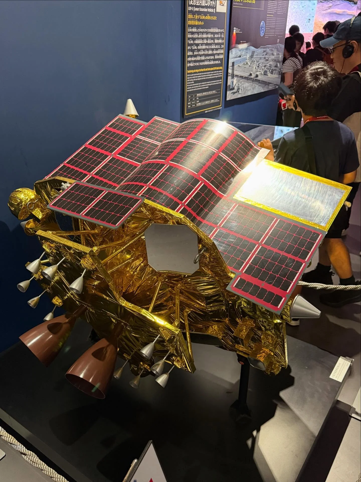 Visited the &ldquo;Deep Space- to the Moon and Beyond&rdquo; exhibit at Tokyo&rsquo;s National Museum of Emerging Science and Innovation. Along with @yusaku2020 &lsquo;s Sokol pressure suit and Soyuz capsule, there was a SORA-Q rover and countless sc