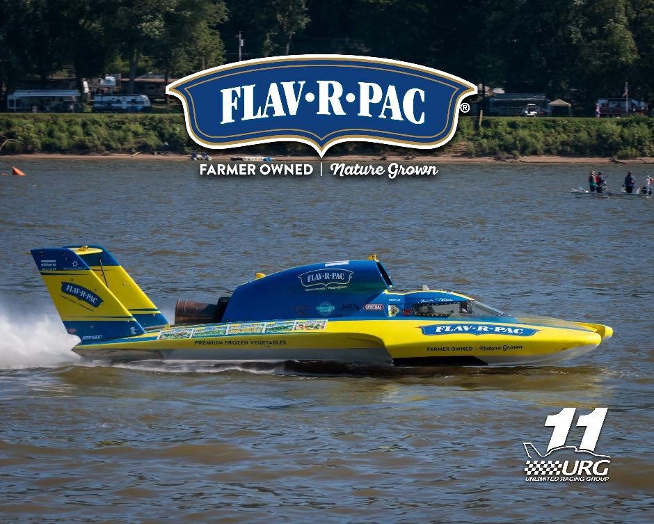 Driver Jamie Nilsen brings the U-11 Miss FLAV-R-PAC home run 3rd place after a nail biting moment in the first turn.
@madison.regatta | @h1_unlimited_hydroplanes