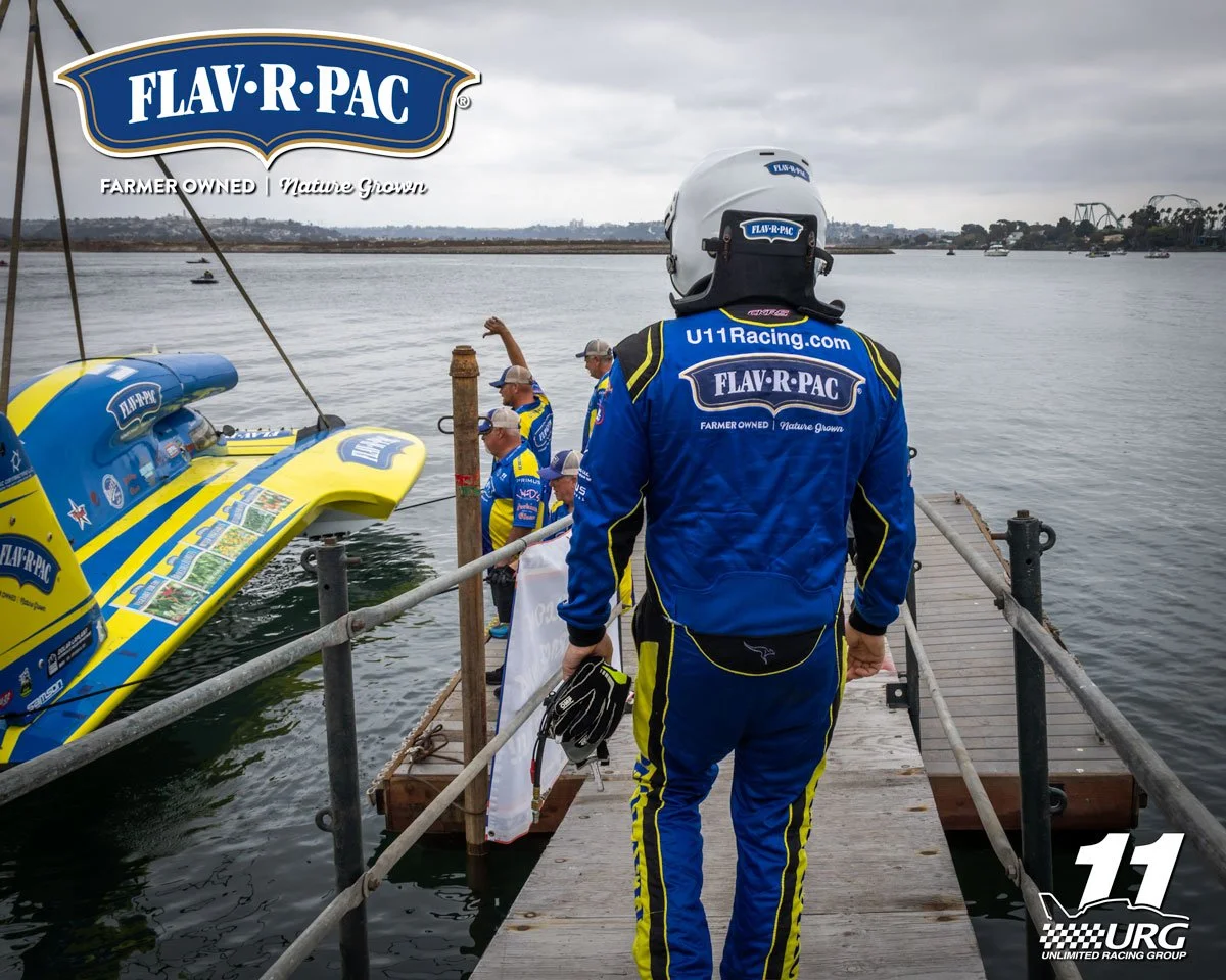 U-11 Miss FLAV-R-PAC driver Jamie Nilsen heads down the ramp to climb in his office at San Diego Bayfair.

@h1_unlimited_hydroplanes | @sdbayfair 

#flavrpac #hydroplane #boatracing #porpeller #turbine #speed #speedboat