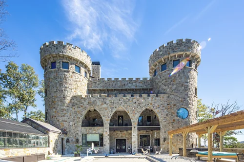 Beasley Castle — River Street Architecture & Interior Design