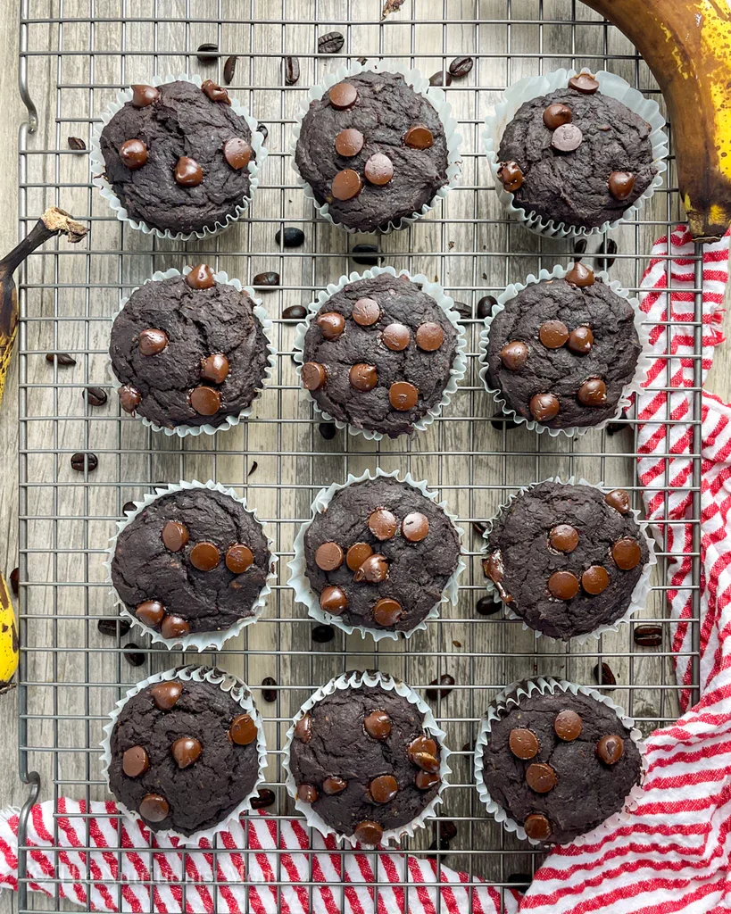FLOURLESS MOCHA PROTEIN MUFFINS