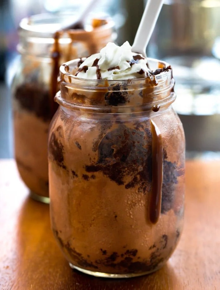HEALTHY CHOCOLATE BROWNIE BLIZZARD