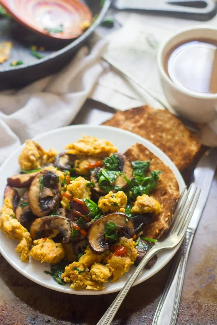 SAVORY SPINACH &amp; CHICKPEA SCRAMBLE