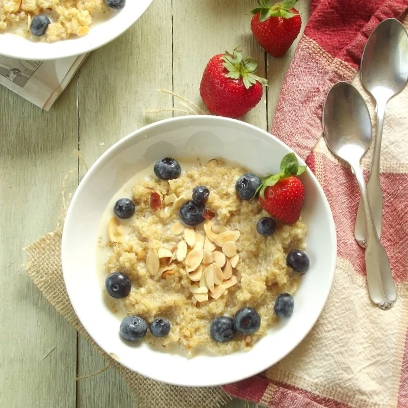 COCONUT ALMOND BREAKFAST QUINOA PORRIDGE