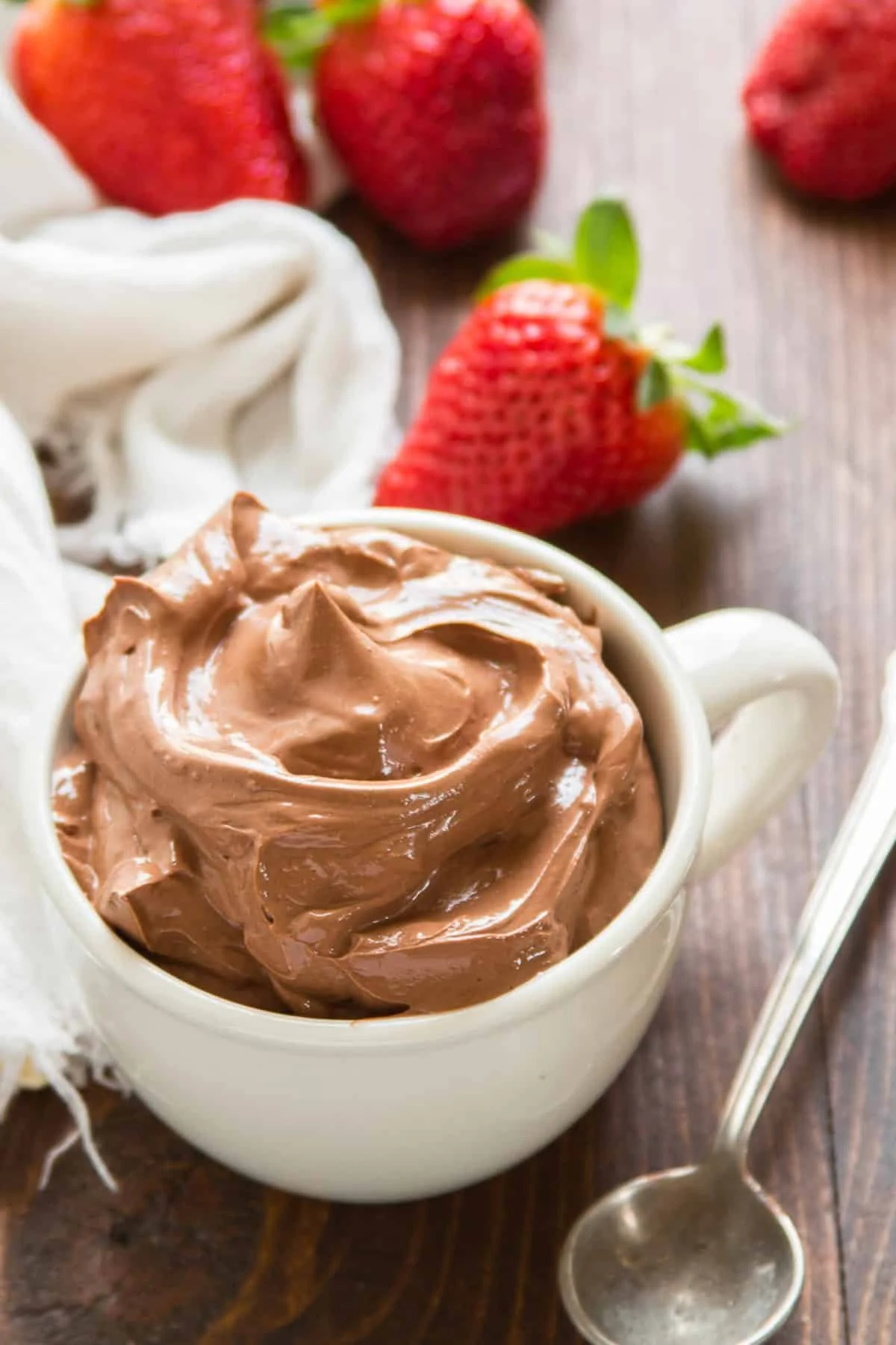 CREAMY VEGAN CHOCOLATE PUDDING