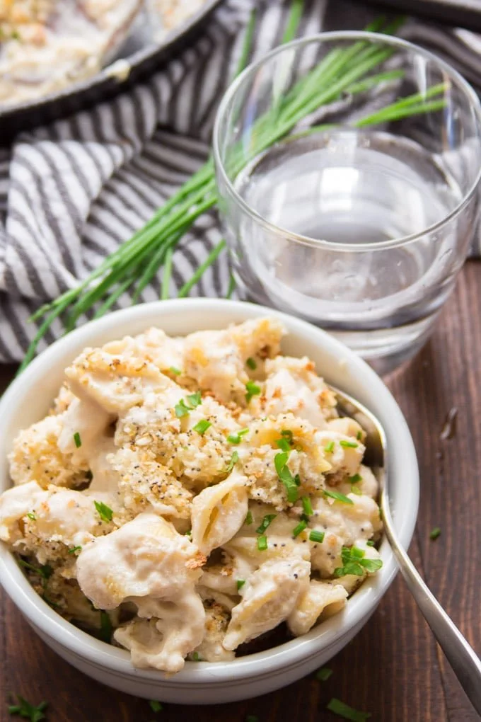 VEGAN EVERYTHING BAGEL MAC &amp; CHEESE
