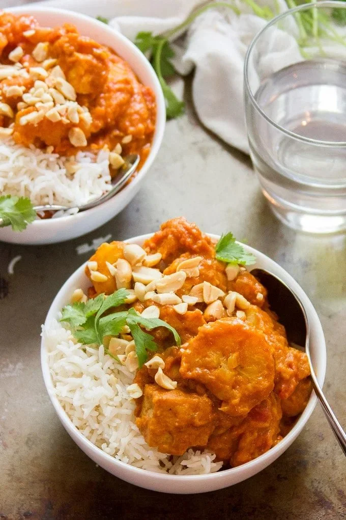 African Inspired: Smoky Tofu, Peanut Butter & Plantain Curry from Connoisseurus Veg