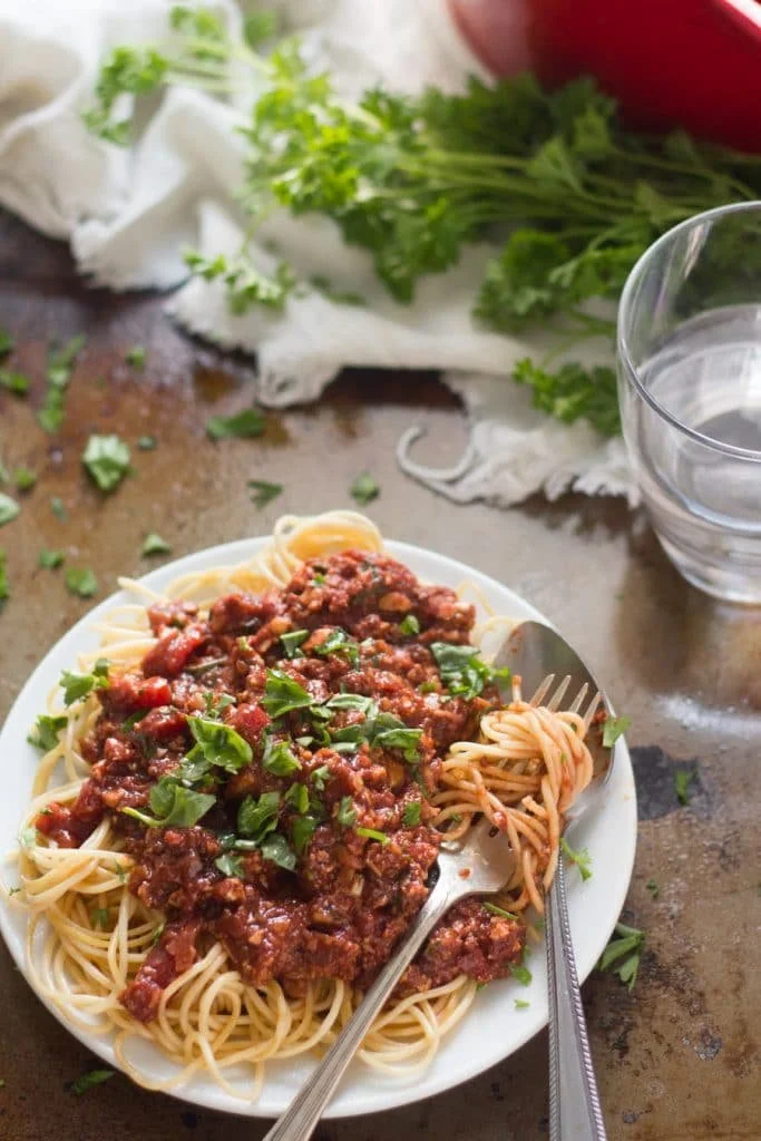 SPAGHETTI WITH CAULIFLOWER WALNUT MEAT SAUCE