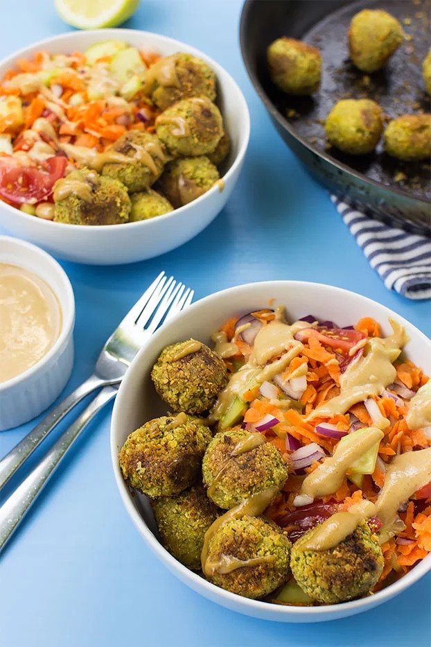 FABULOUS FALAFEL SALAD WITH FAKE TAHINI SAUCE