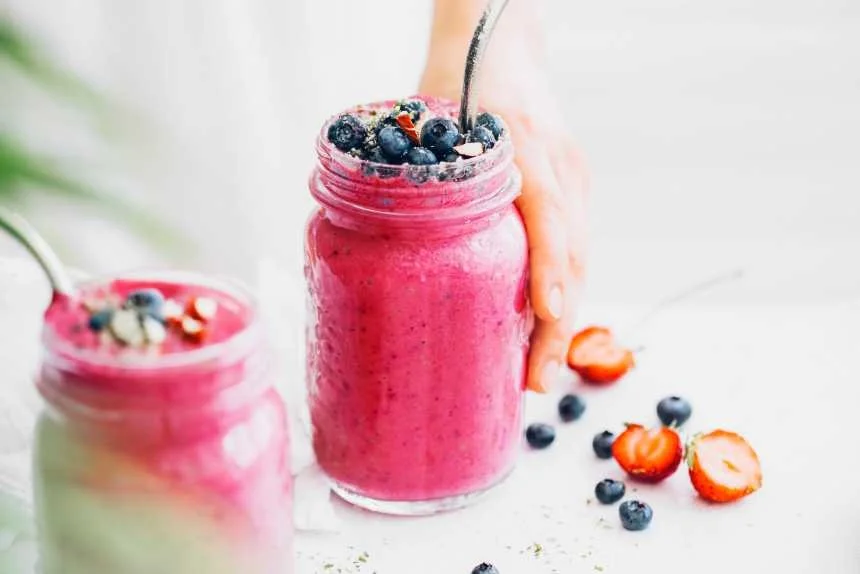 BERRY WHITE BEAN SMOOTHIE (HIGH PROTEIN)