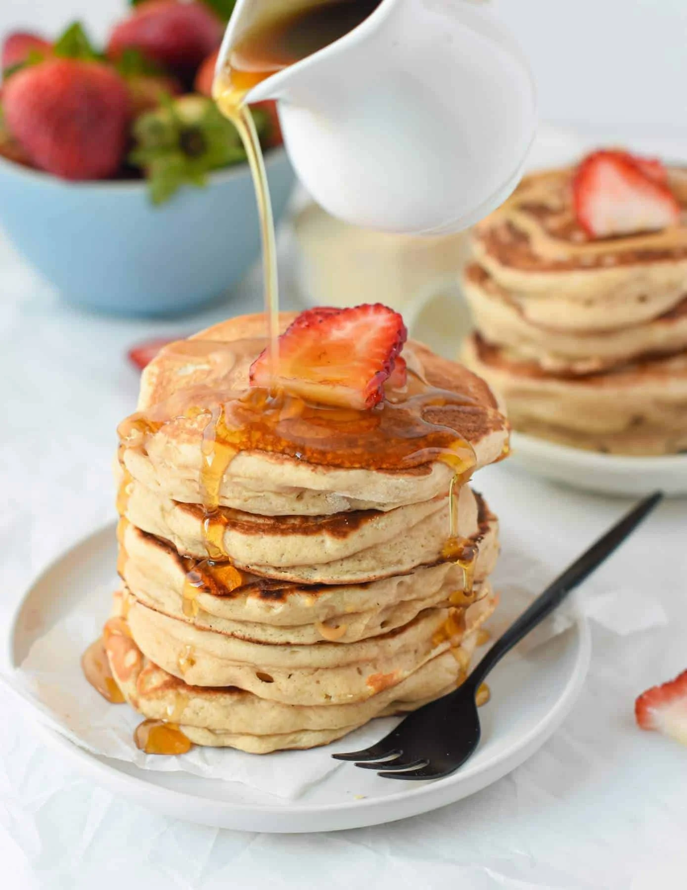VEGAN PROTEIN PANCAKES