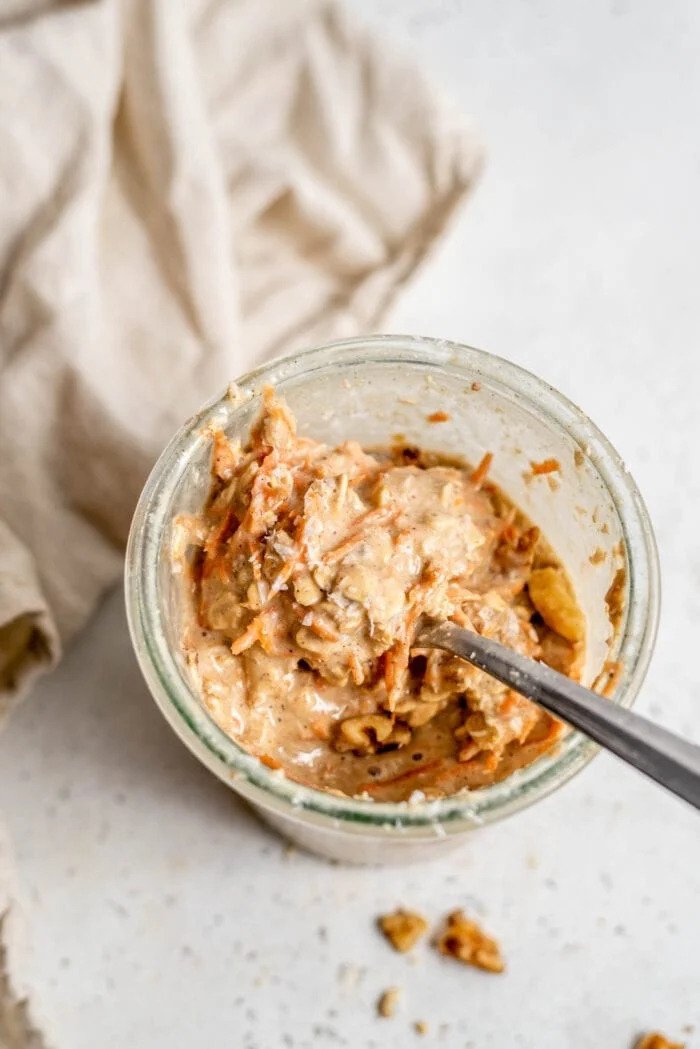 CARROT CAKE OVERNIGHT PROTEIN OATS