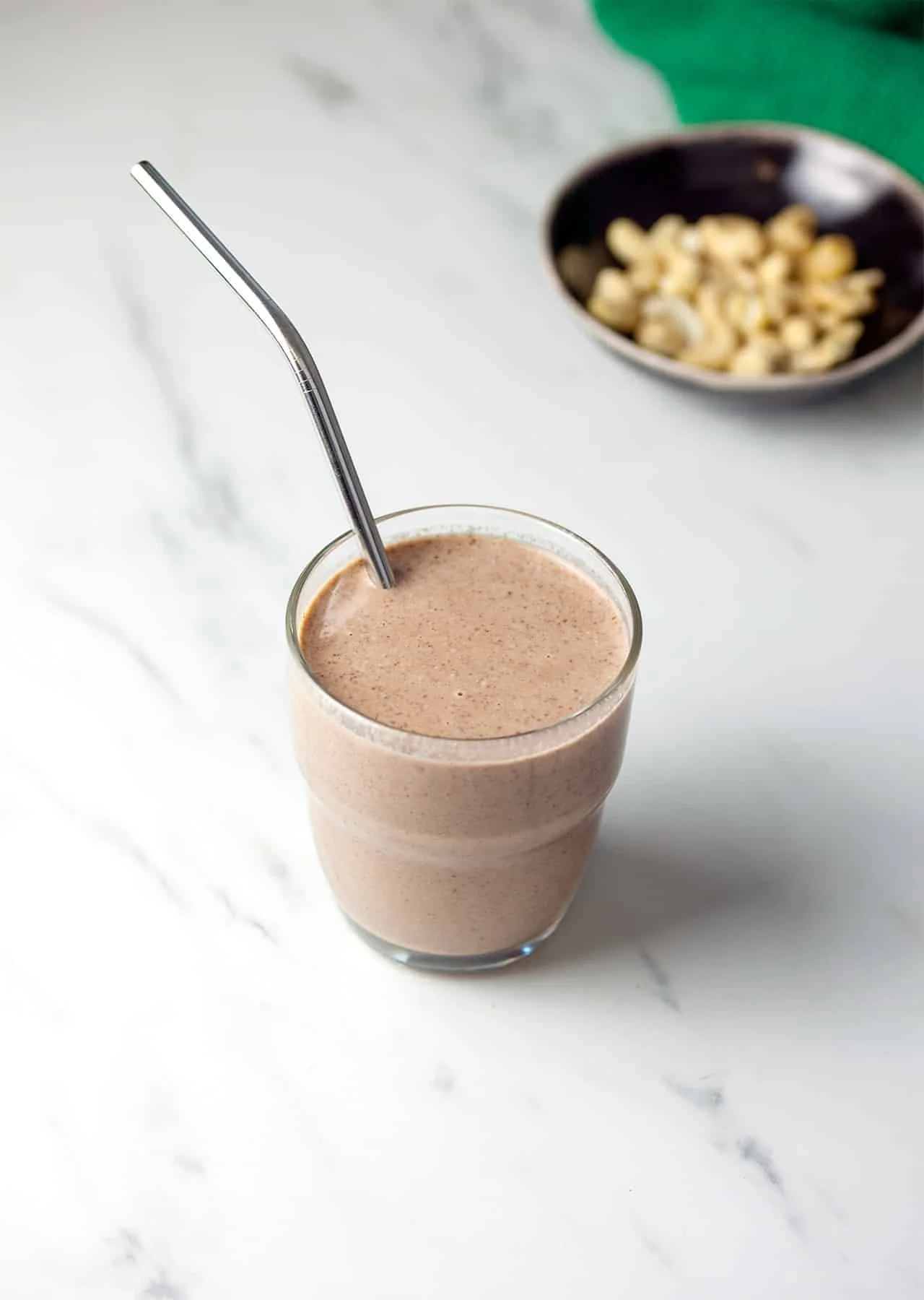 PROTEIN SMOOTHIE 3 WAYS: #3 CHOCOLATE CHIA 