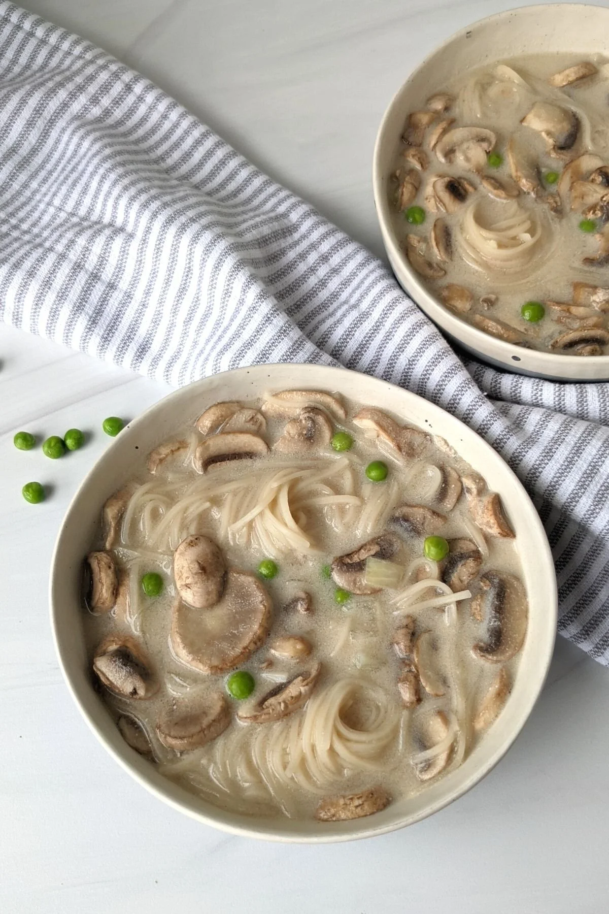 EASY VEGAN THAI NOODLE SOUP