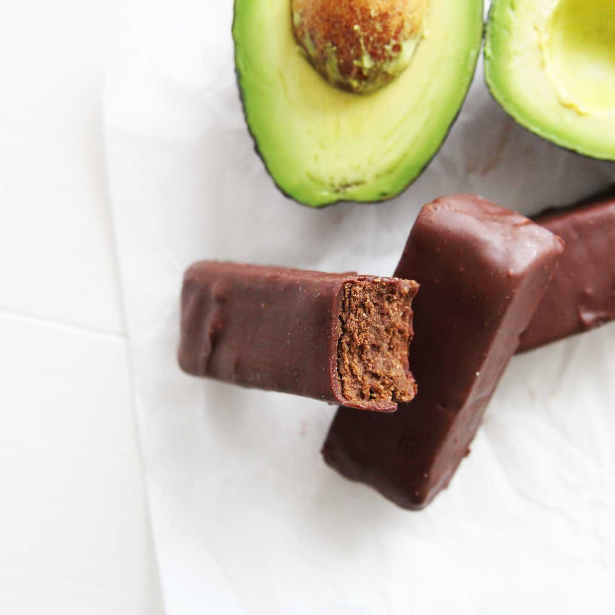 CHOCOLATE AVOCADO PROTEIN BARS