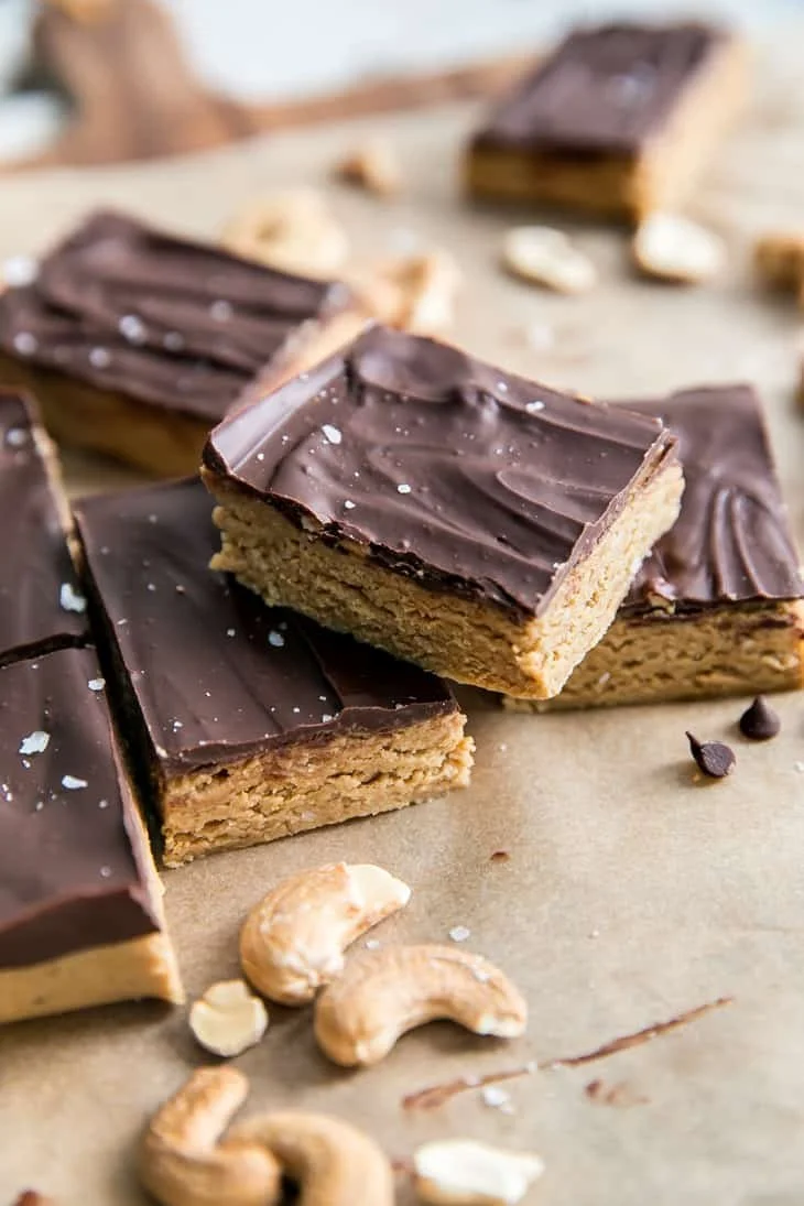 NO BAKE CHOCOLATE CASHEW BUTTER BARS
