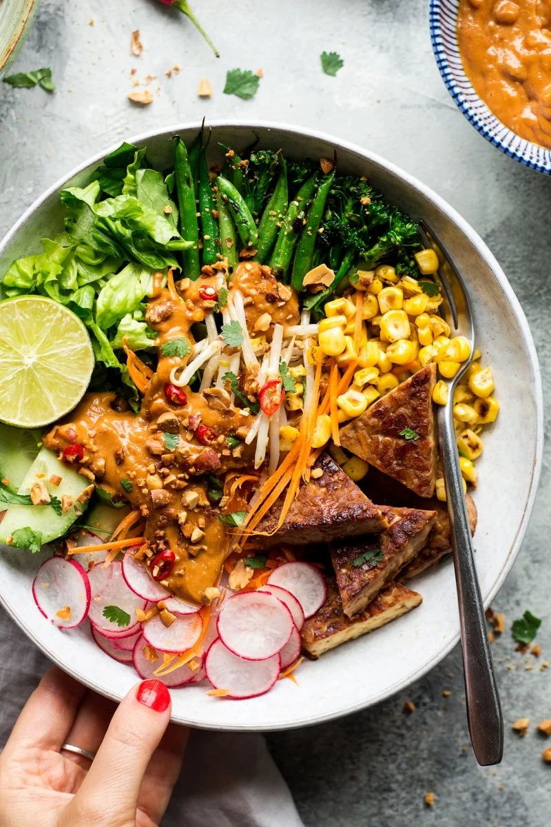 VEGAN GADO GADO SALAD WITH TEMPEH