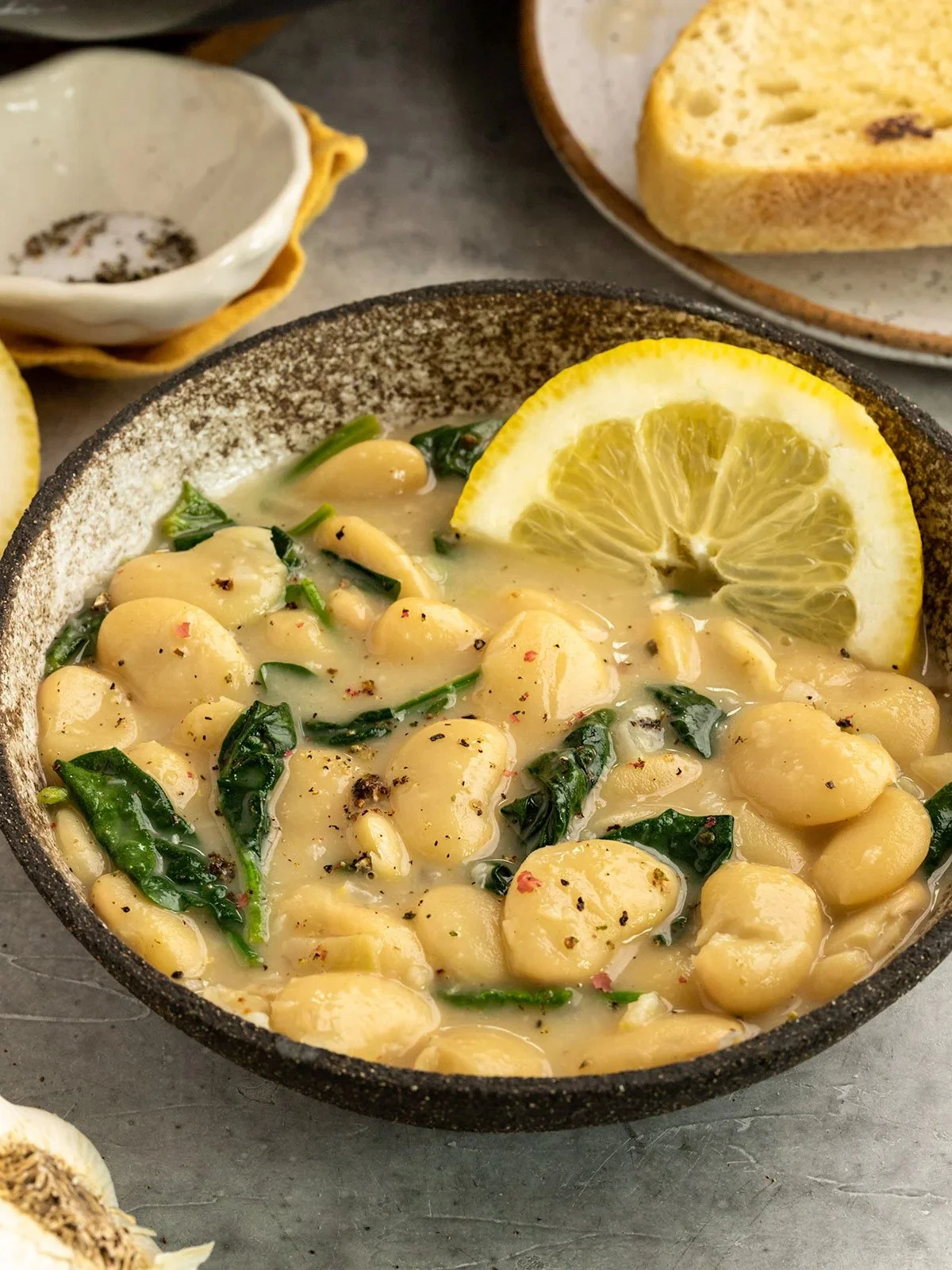 CREAMY LEMON GARLIC BUTTER BEANS