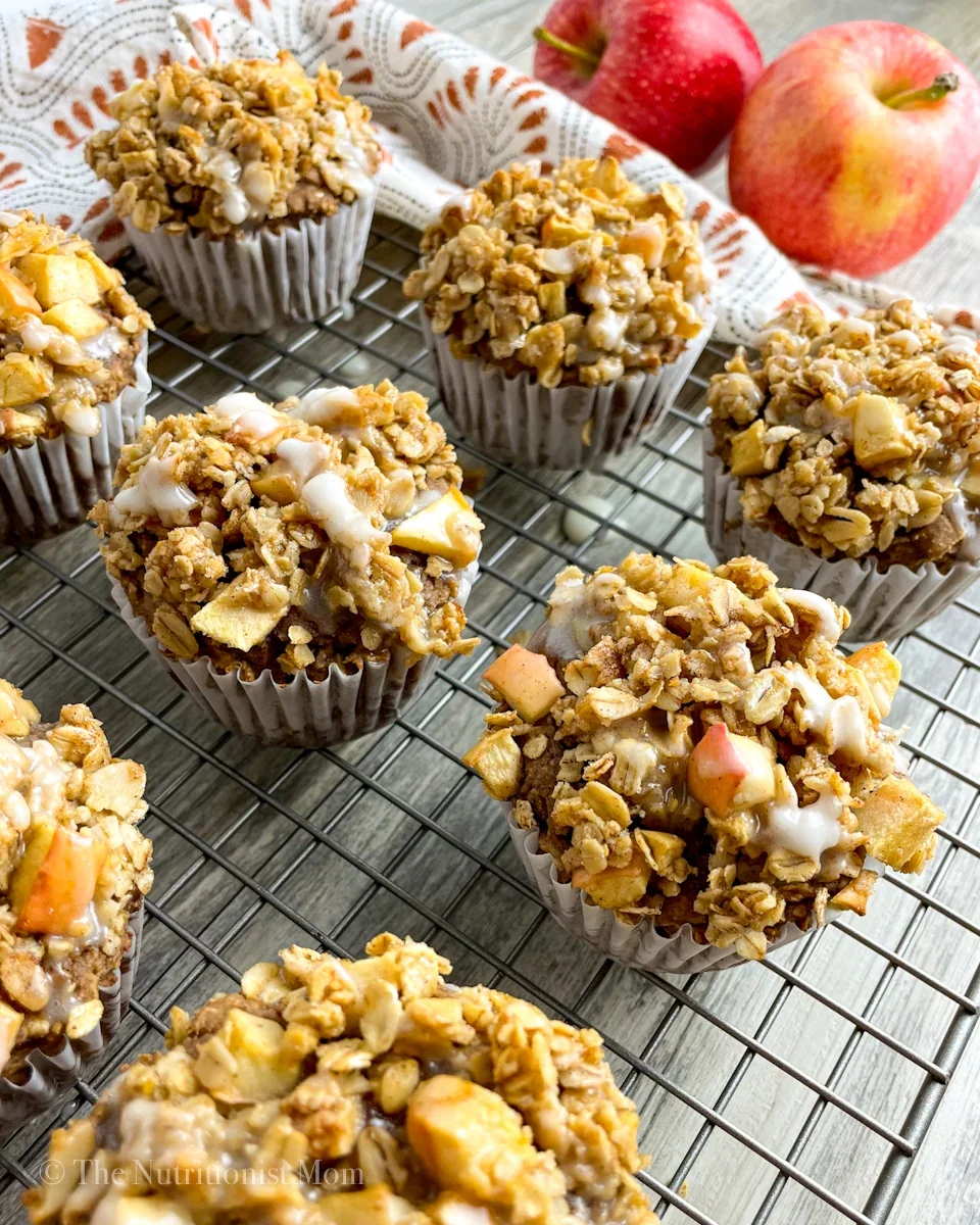APPLE CRUMBLE PROTEIN MUFFINS