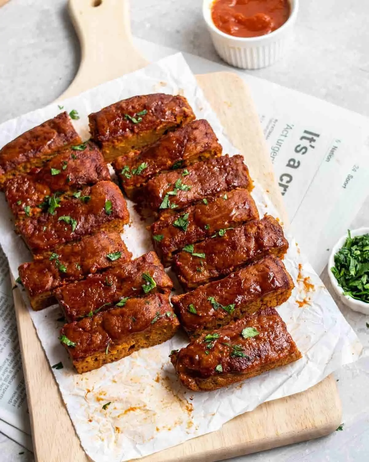 MEATY VEGAN BBQ RIBS (SEITAN RIBS)