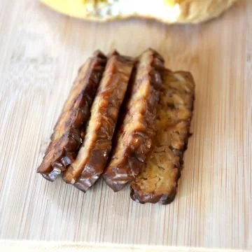 CRISPY SMOKEY TEMPEH BACON