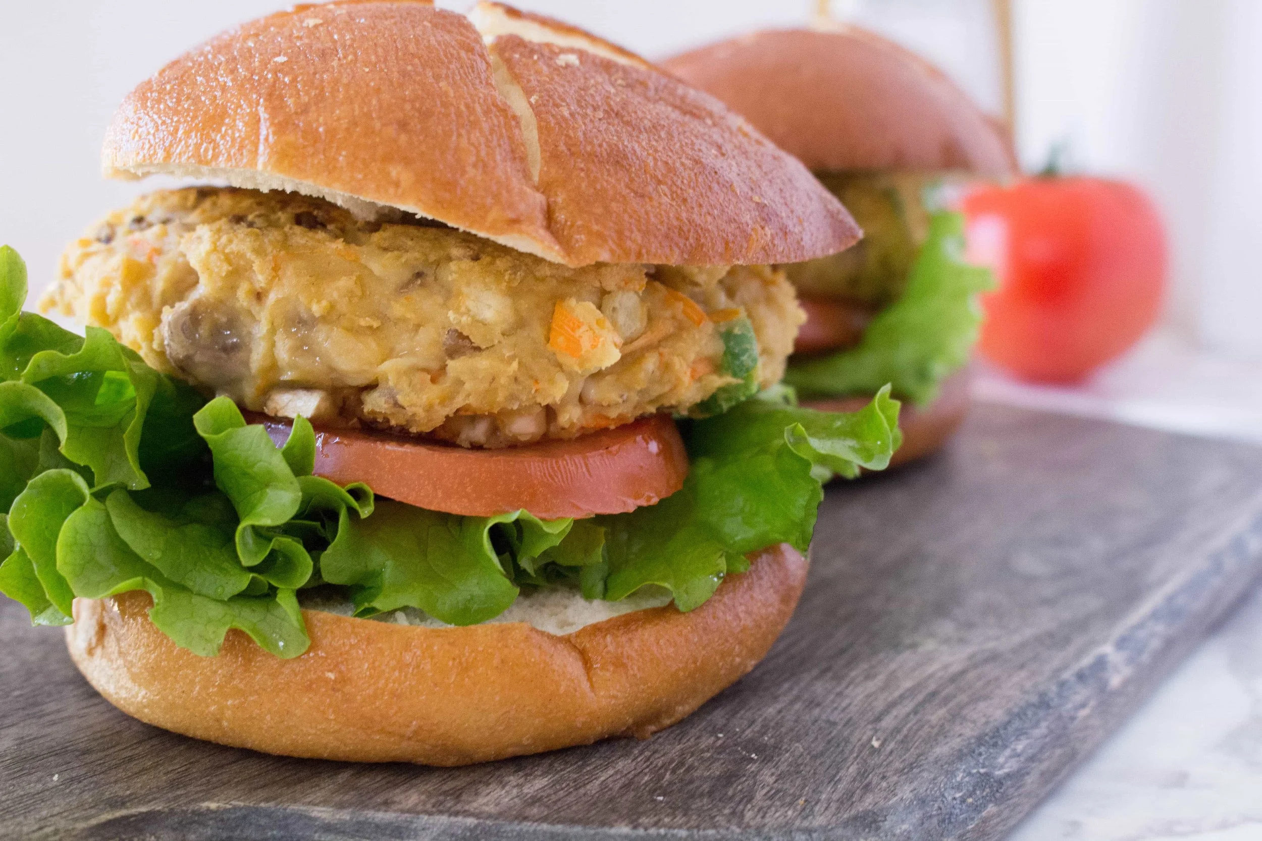 CHICKPEA AND BROWN RICE BURGER