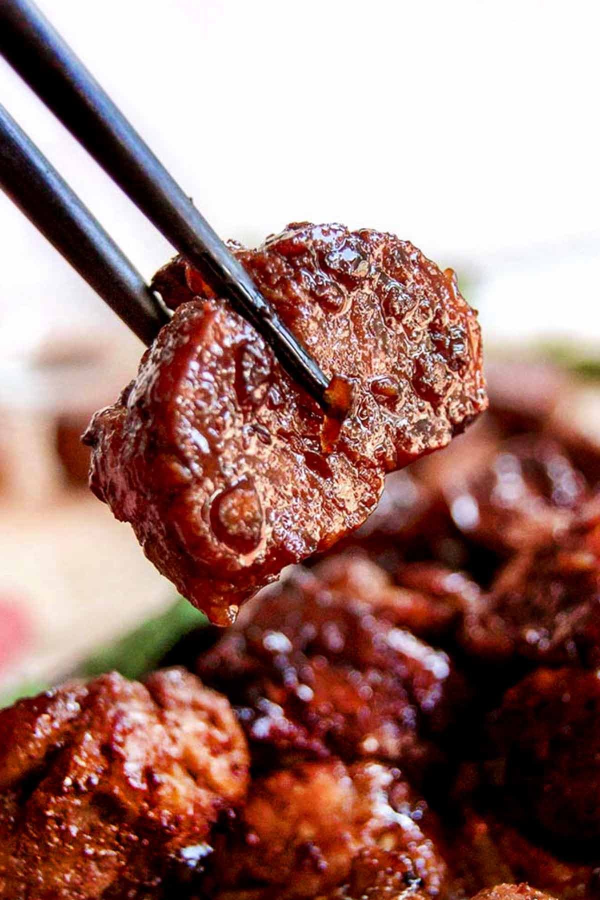 THE BEST VEGAN BEEF (SEITAN RECIPE)