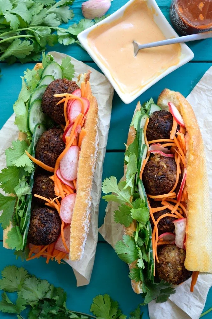 VEGAN MEATBALL BANH MI