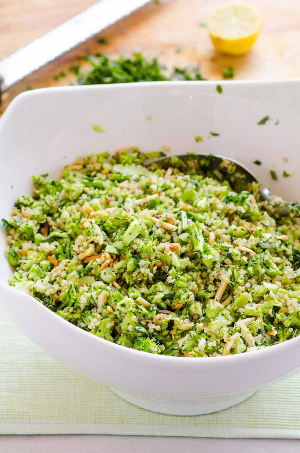 BROCCOLI QUINOA SALAD WITH LEMON DRESSING