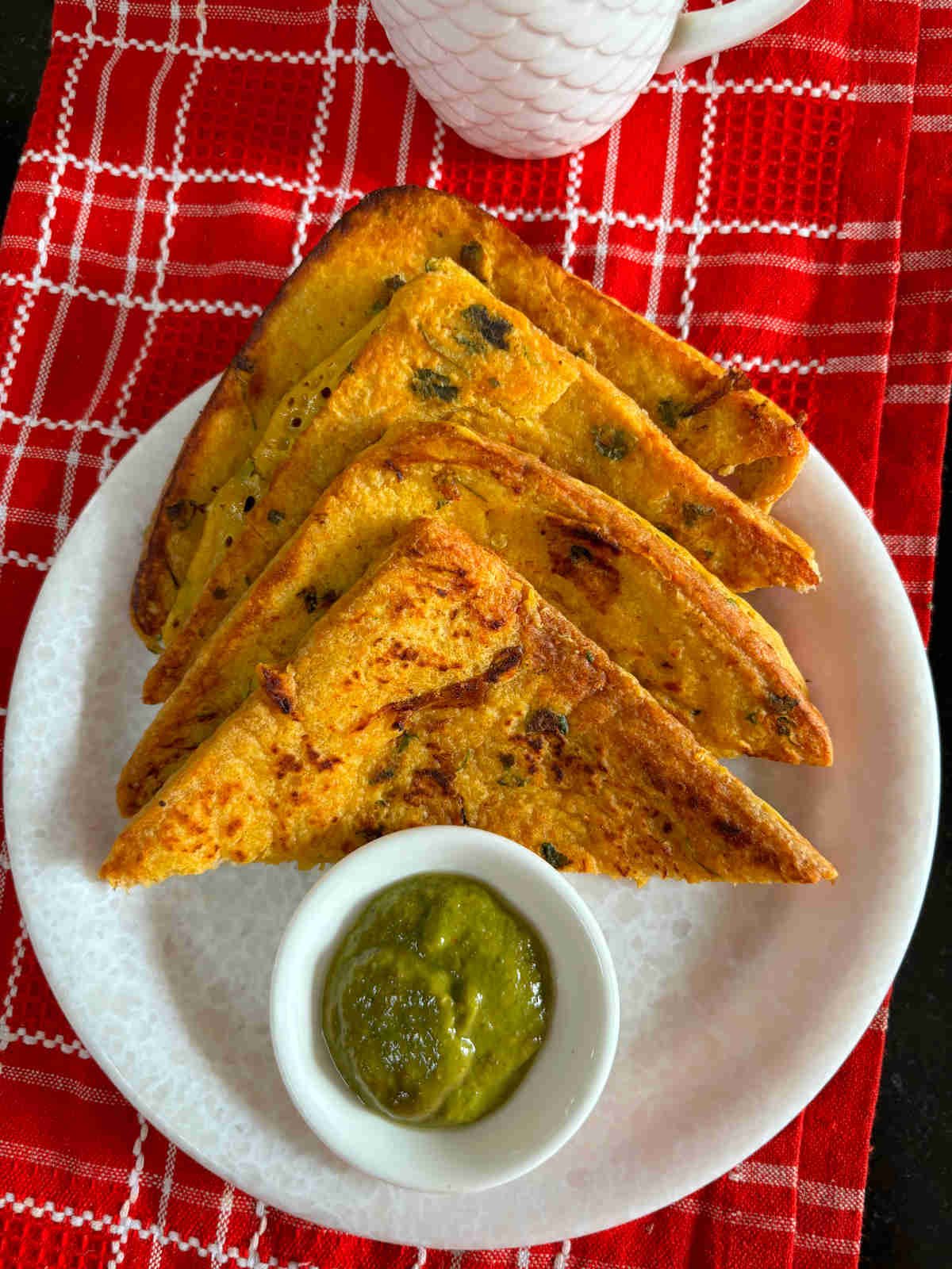 BREAD BESAN TOAST