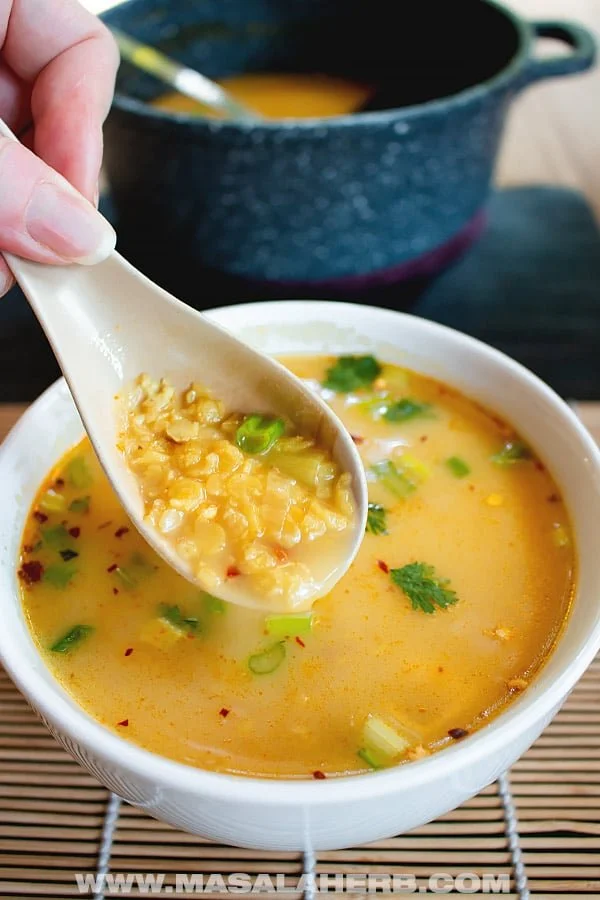 GINGER COCONUT DETOX LENTIL SOUP
