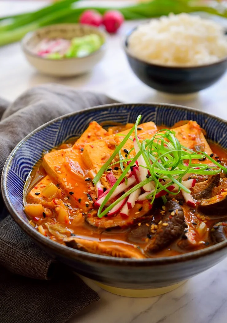 VEGAN KIMCHI STEW