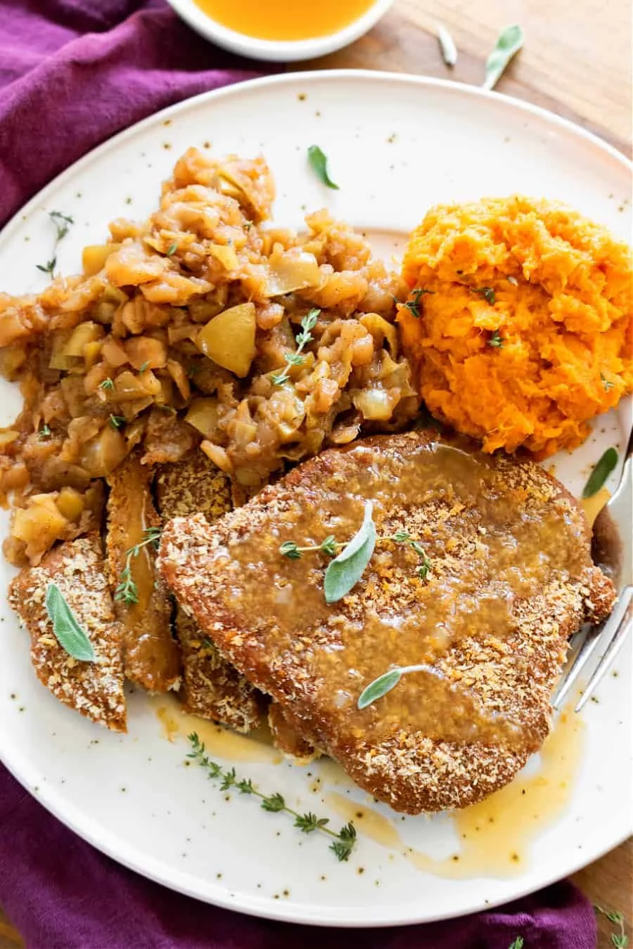 VEGAN ‘PORK CHOPS’ AND APPLESAUCE