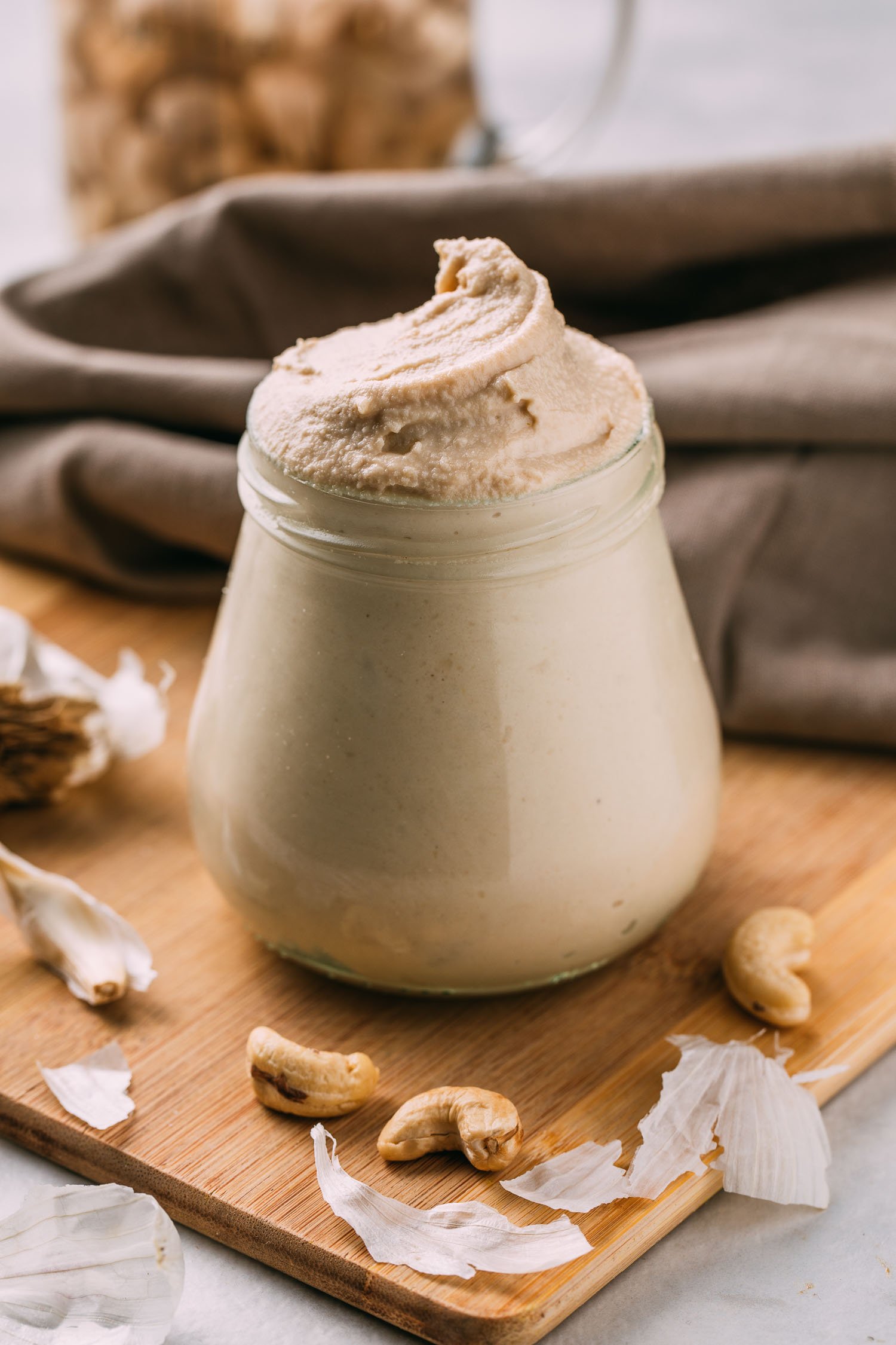 CREAMY CASHEW GARLIC CHEESE