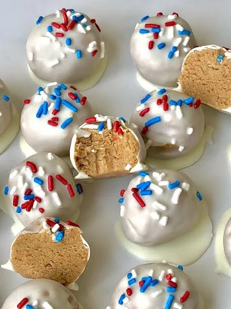 CAKE BATTER PROTEIN BALLS