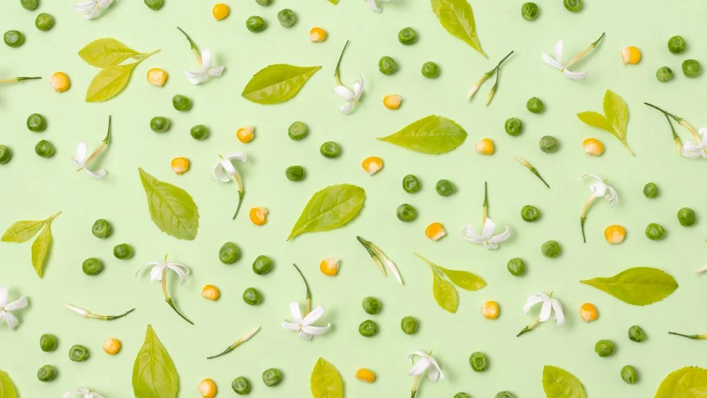 flat-lay-arrangement-delicious-ripe-produces.jpg