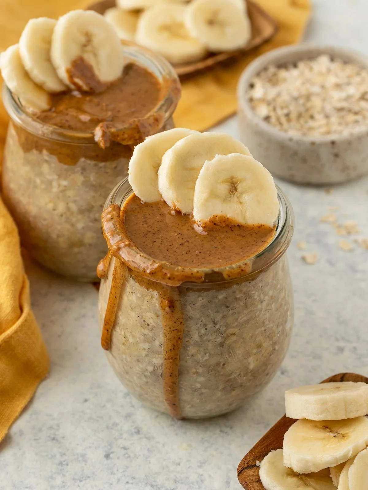 BANANA BREAD OVERNIGHT OATS